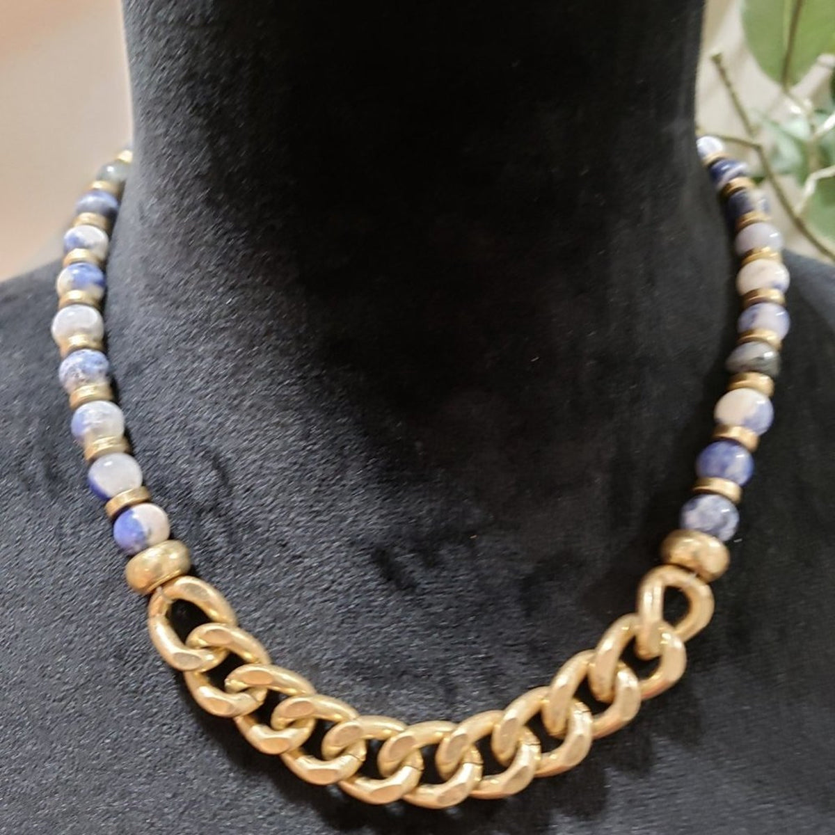 Womens Fashion Sodalite Stone and Chunky Chain Necklace with Lobster Clasp