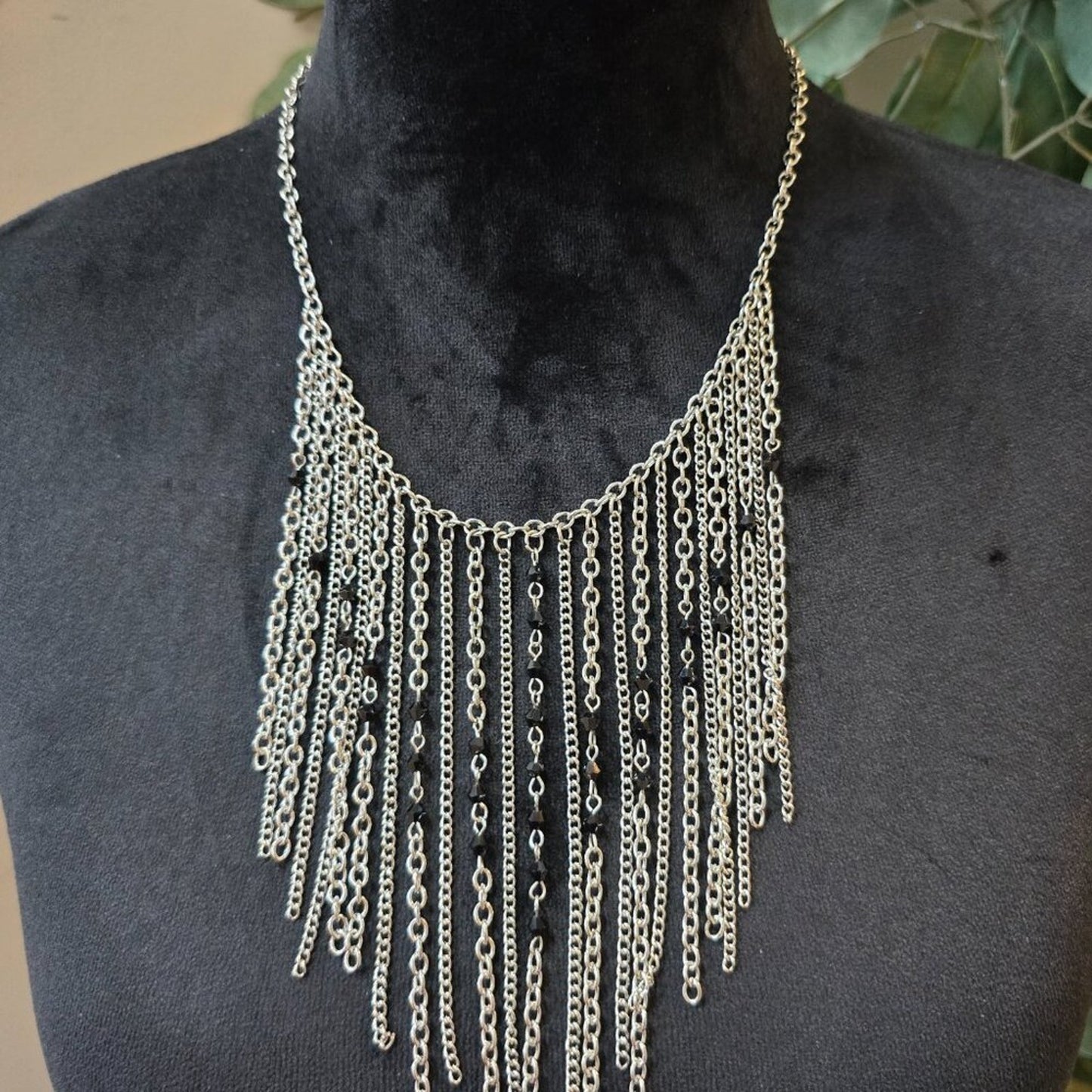 Women Fashion Silver Tone Fringe Chain Necklace Jewelry with Lobster Clasp