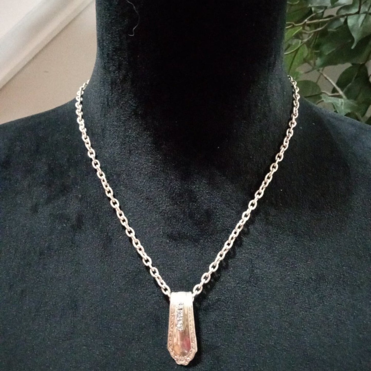 Womens Fashion Rhinestones Charm Chunky Gold Tone Bar Pendant Teardrop Necklace