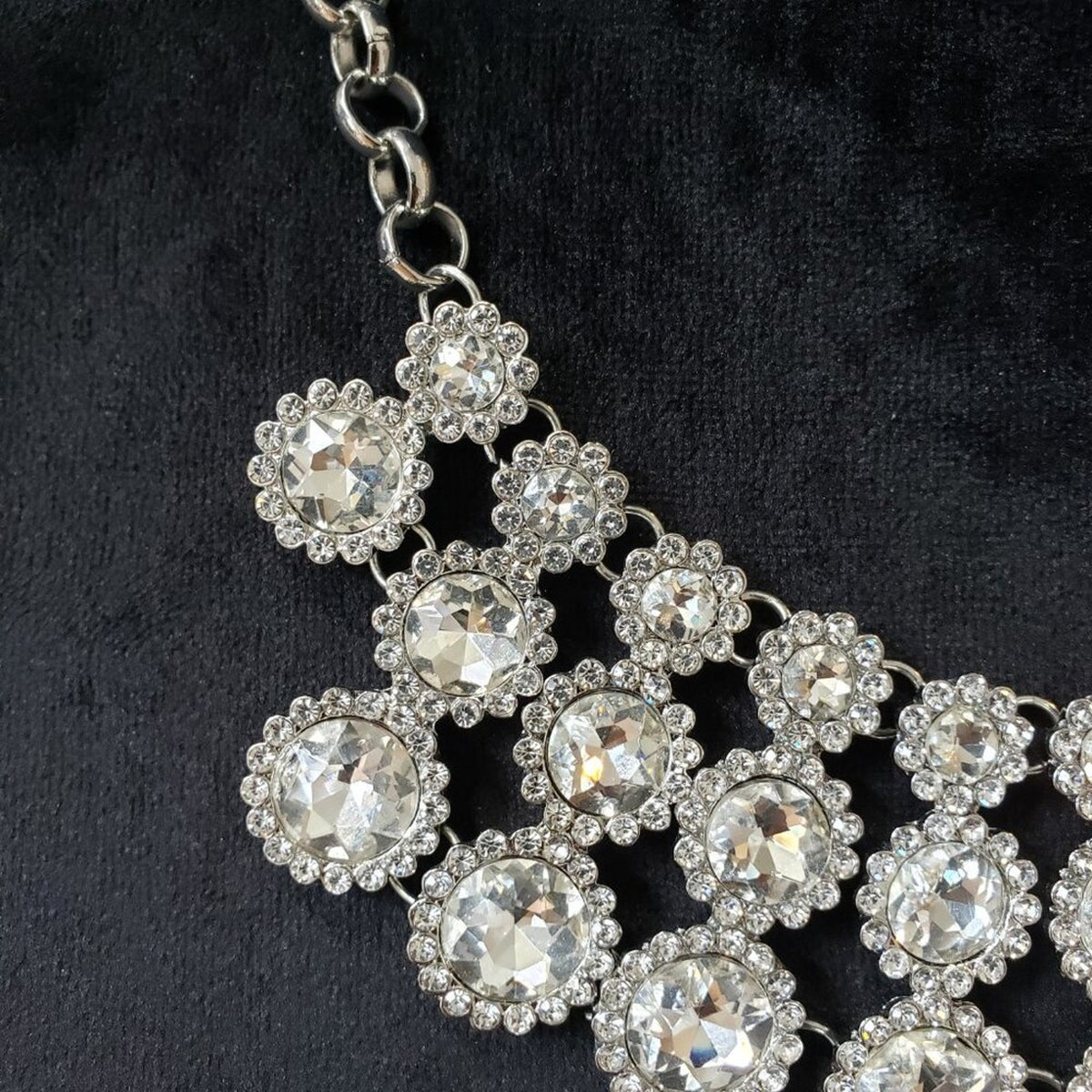 Womens Fashion Clear Crystal Silver Tone Rolo Chain Necklace with Lobster Clasp