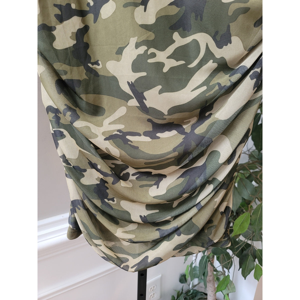 Ashley Stewart Pencil Skirt Women's SZ 10/12 Olive Nigh Camouflage Ruched Lined