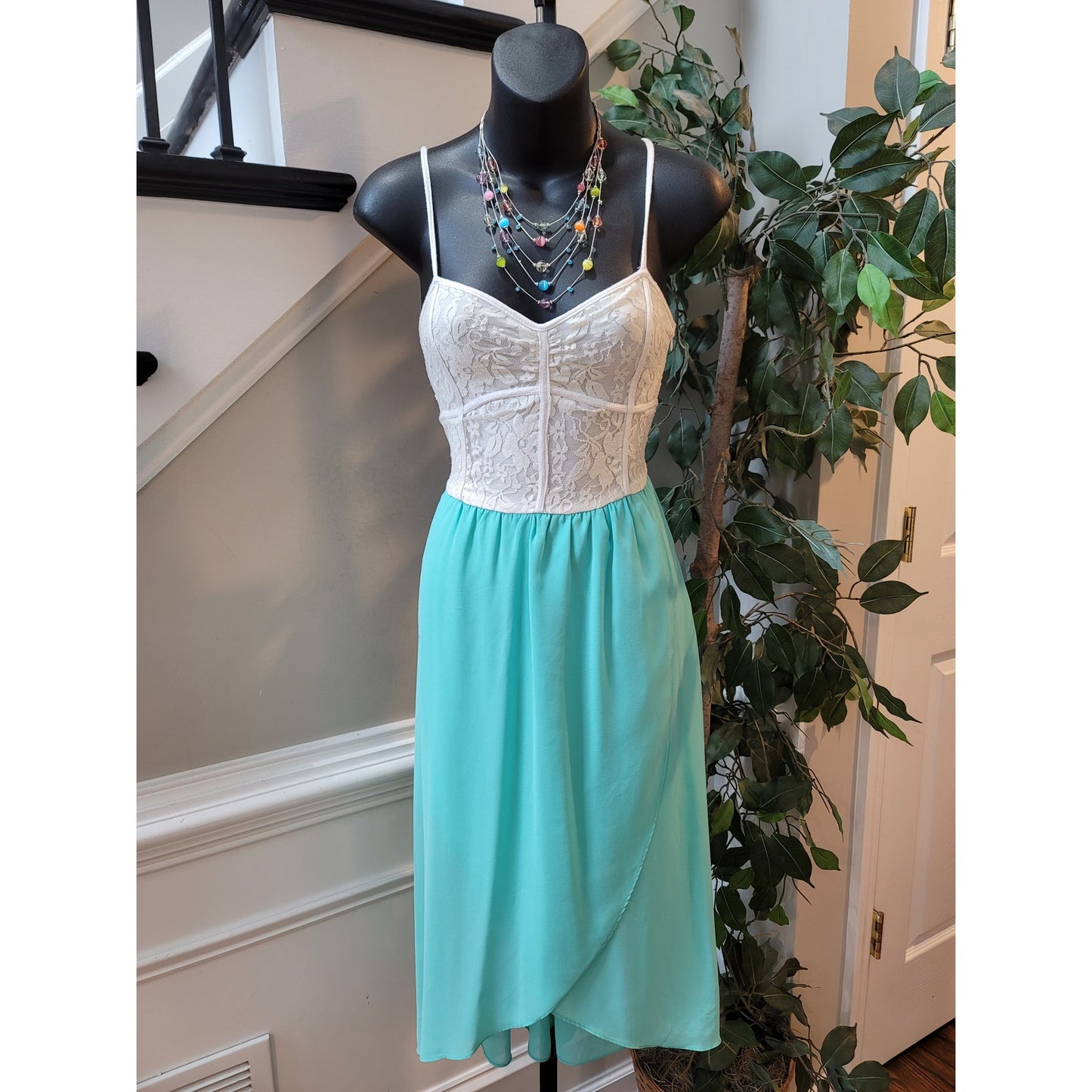 Papaya Dress Womens Medium White Lace Aqua Blue Chiffon Sleeveless Summer