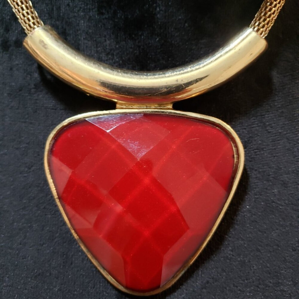 Womens Fashion Red Crystal Stone Pendant Necklace Jewelry with Lobster Clasp