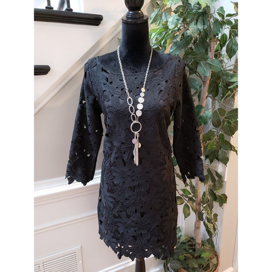 Women's Black Floral 100% Polyester Round Neck 3/4 Sleeve Knee Length Dress M