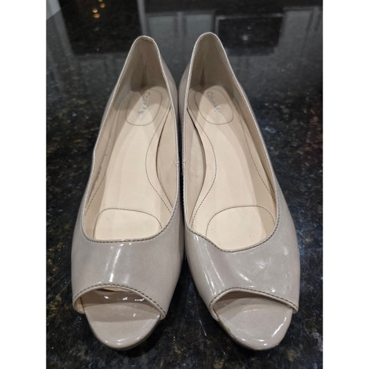 Calvin Klein Peep Toe Wedge Pumps Women's 7.5M Beige Patent Leather Comfort Heel