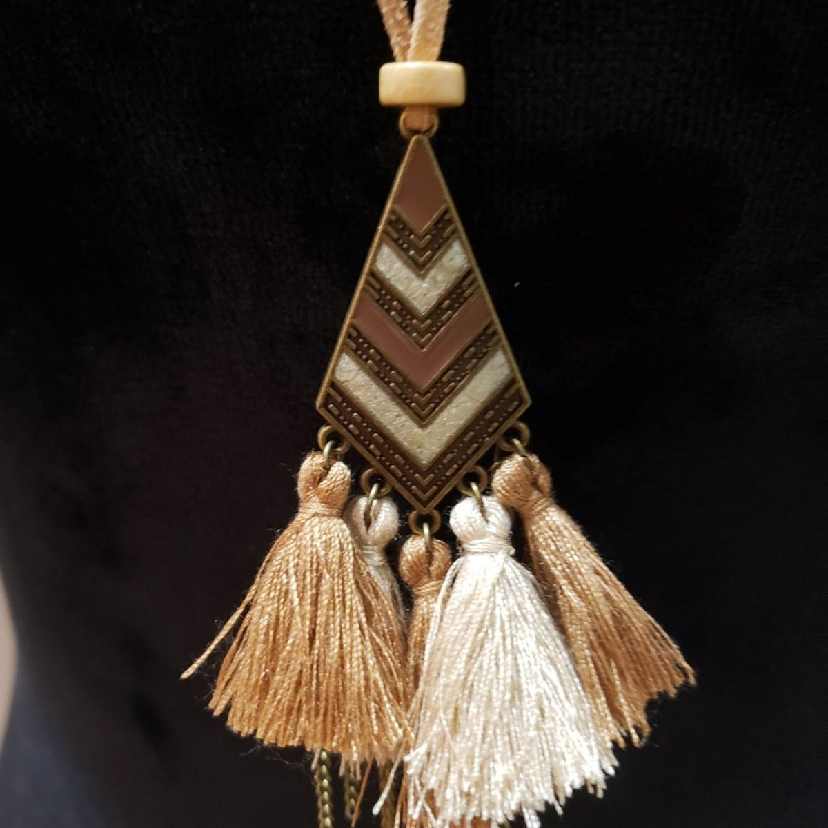 Womens Fashion Boho Faux Suede Fringe Tassel Medallion Necklace with Rope Clasp