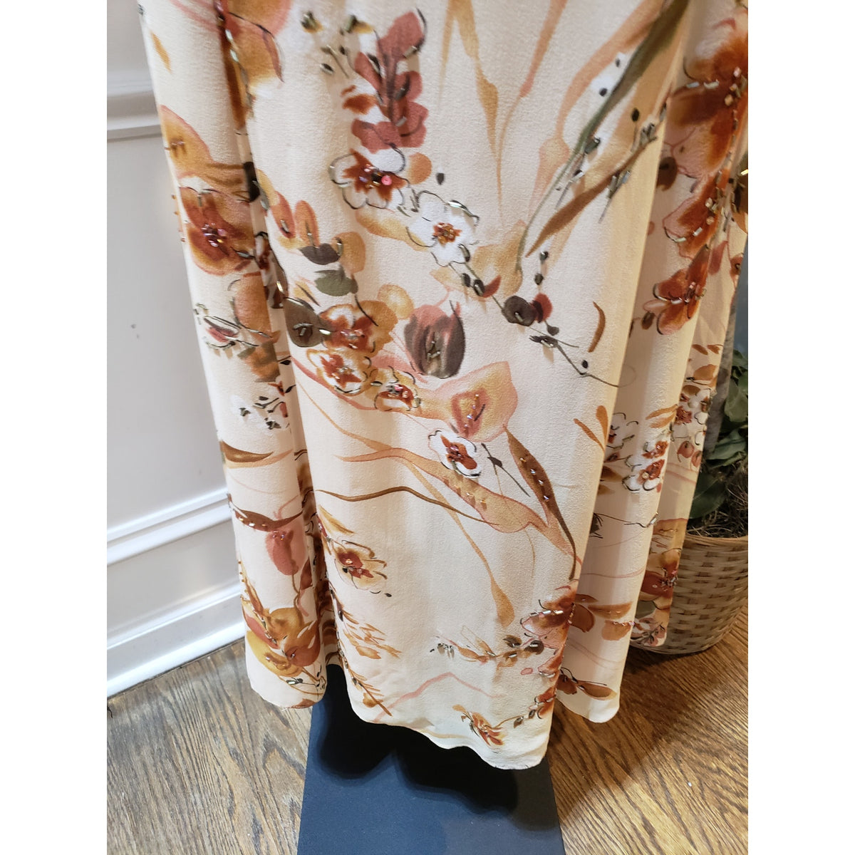 Adrianna Papell Evening Maxi Dress Women's 6 Beige Silk Beaded Floral Back Zip