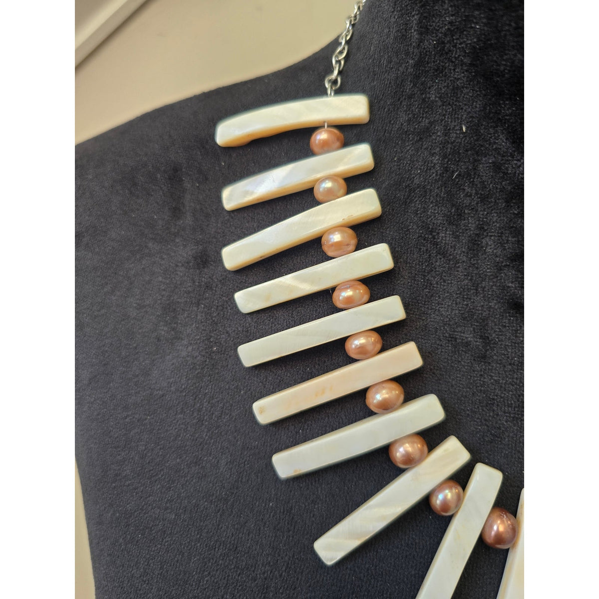Womens Mother-of-pearl Fan Stick Artisan Coastal Necklace with Lobster Clasp