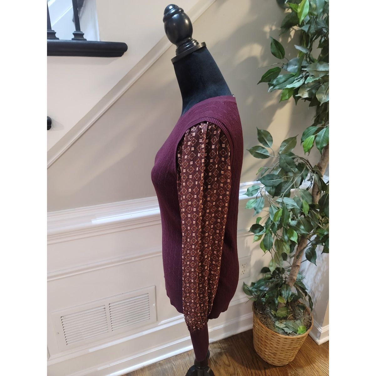 Talbots Cable Knit Sweater Women's Medium Burgundy Ribbed Hem Sheer Long Sleeve