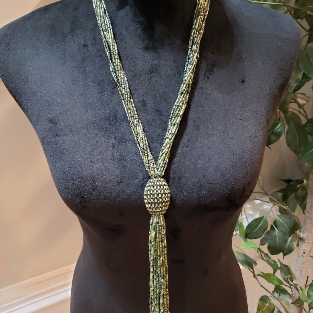 Womens Fashion Green Tassel Beads Multi Strand Collar Necklace w/ Lobster  Clasp