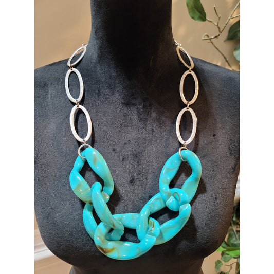 Women's Elegant Silver and Turquoise Chain Necklace with Oval Links Stylish