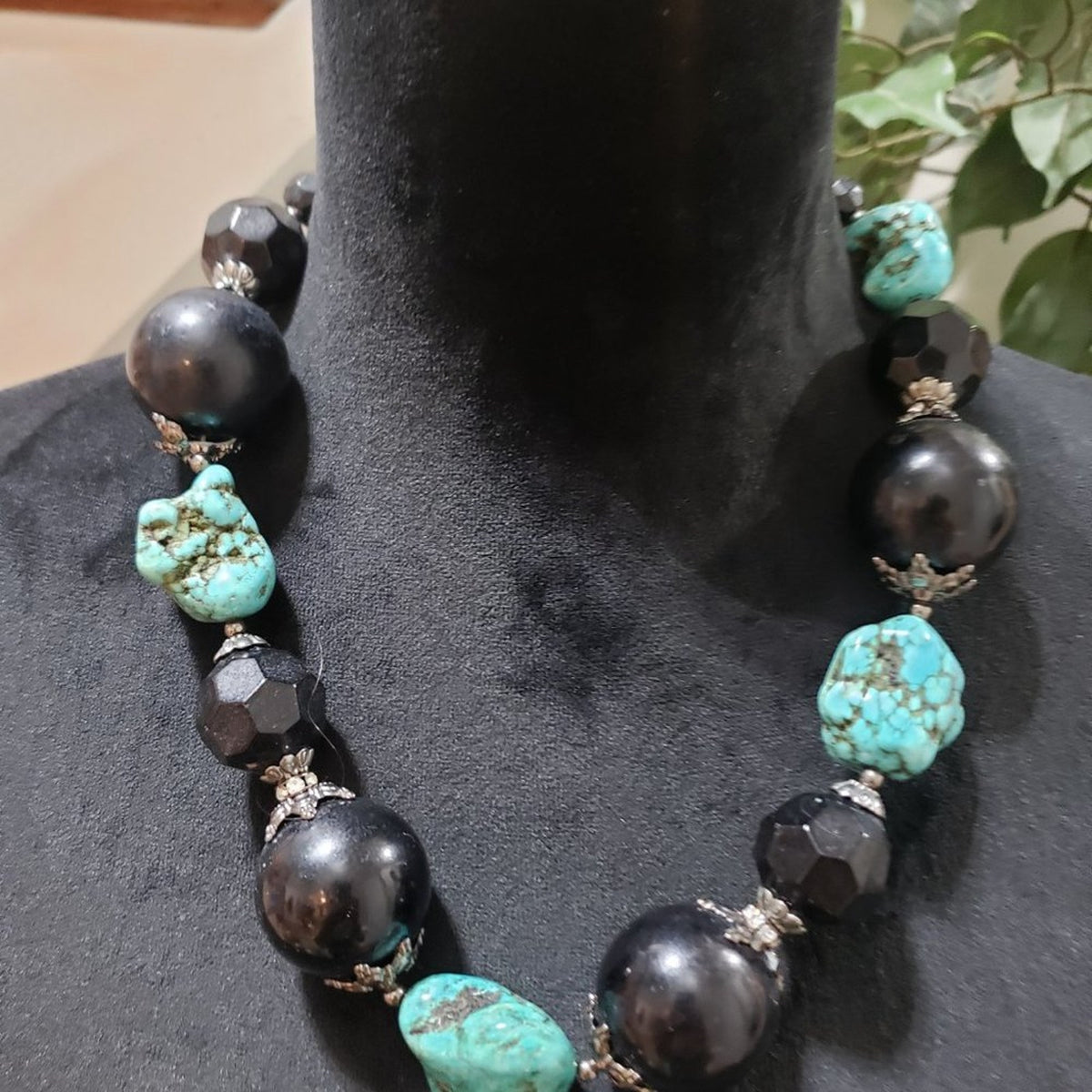 Womens Blue Black Turkey Turquoise Round Onyx Beads Gems Stone Necklace