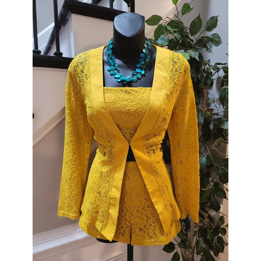 Fashion Nova 3 Piece Short Set Suit Women's S Yellow Polyester Lace Up Back Zip