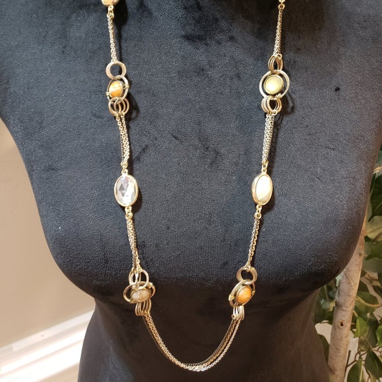 Loft Womens Gold Chain Multi Faceted Crystal Beads Necklace with Lobster Clasp