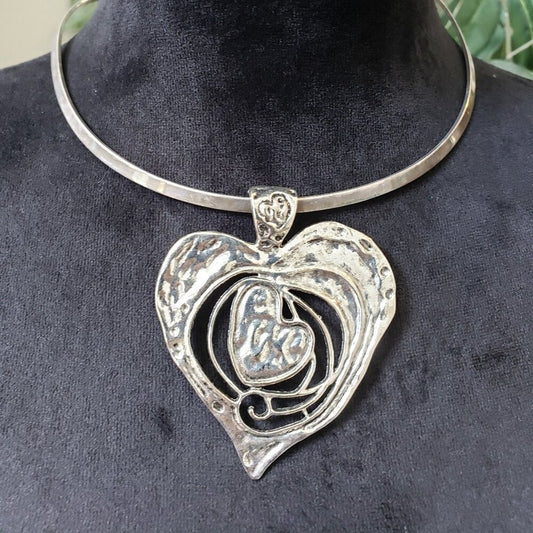 Womens Fashion Silver Tone Heart Pendant Boho Style Collar Necklace Jewelry