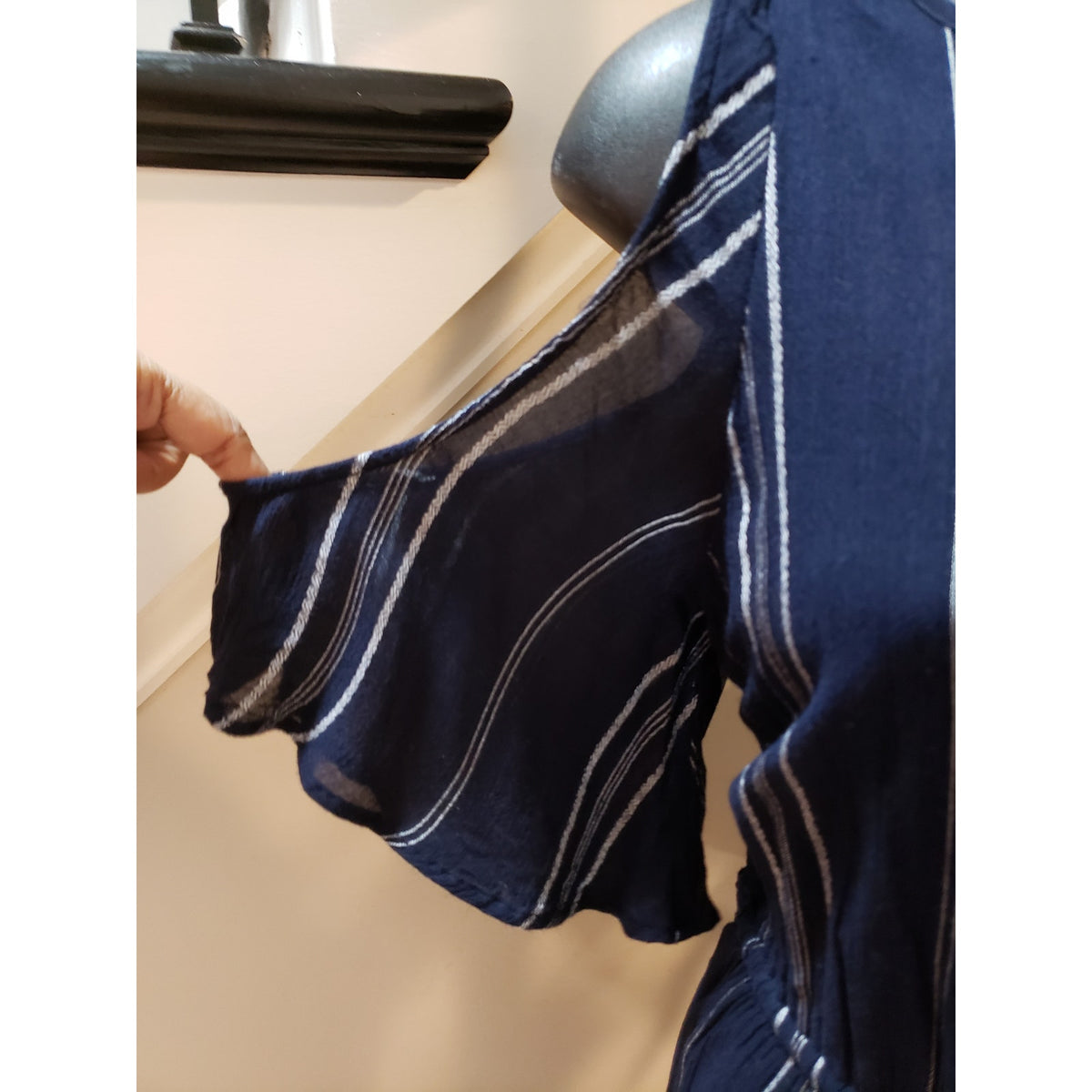 LOFT Maxi Dress Womens S Blue Striped Rayon Lined Tie Waist Cold Shoulder Sleeve