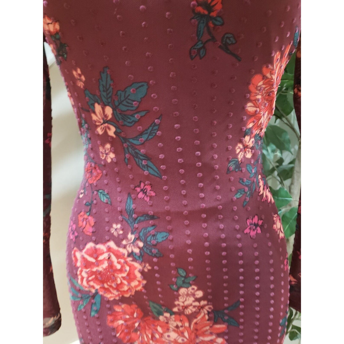 Planet Gold Maroon Dotted Mesh Floral Lined Mock Neck Knee Length Dress Size S