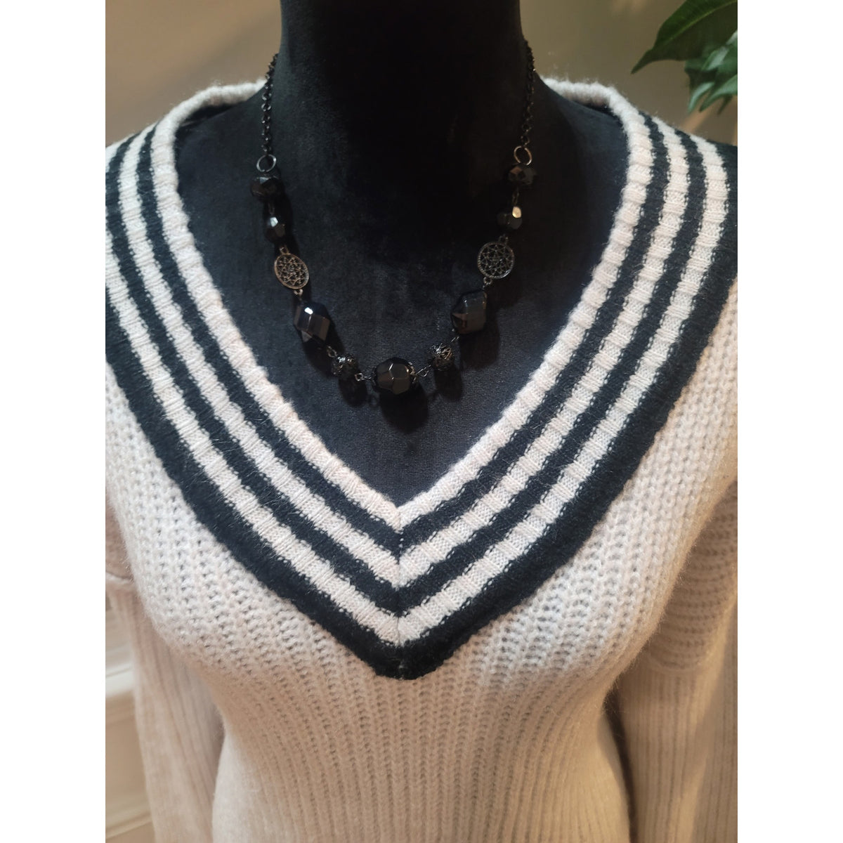 Arizona Varsity Sweater Women's Medium White/Black Crochet Drop Shoulder V-Neck