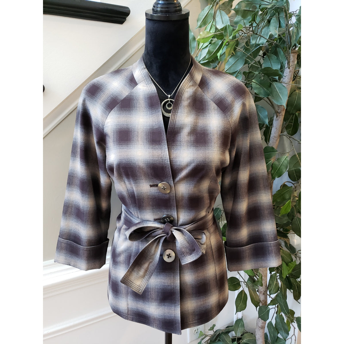 Signature by Larry Levine Jacket Womens Small Purple Plaid 3/4 Sleeve Tie Belted