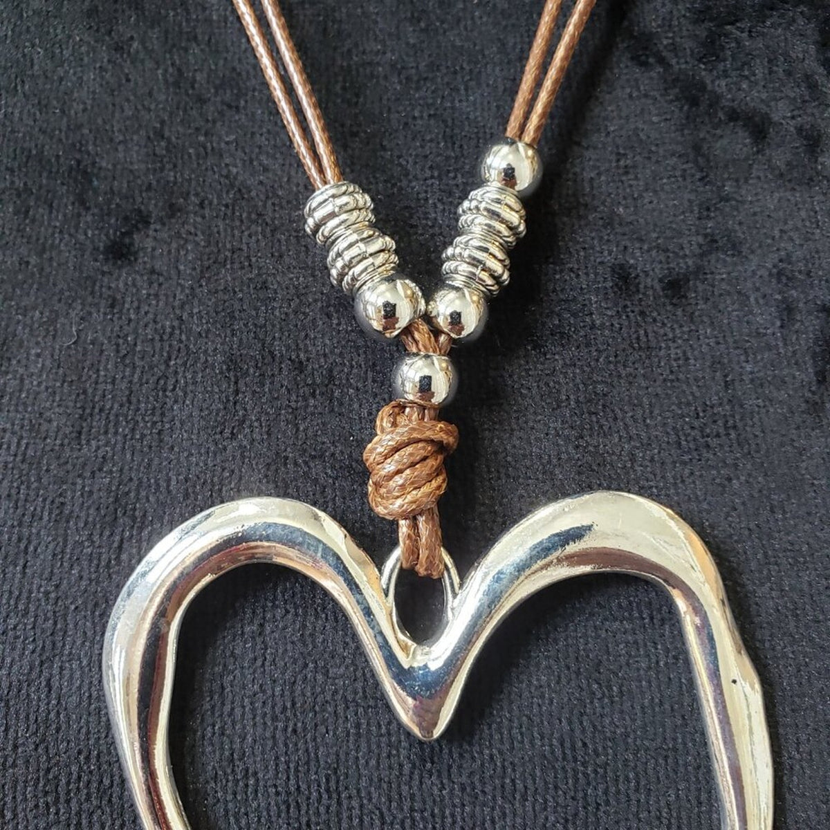 Womens Silver Exaggerated Heart Pendant Necklace Jewelry with Lobster Clasp