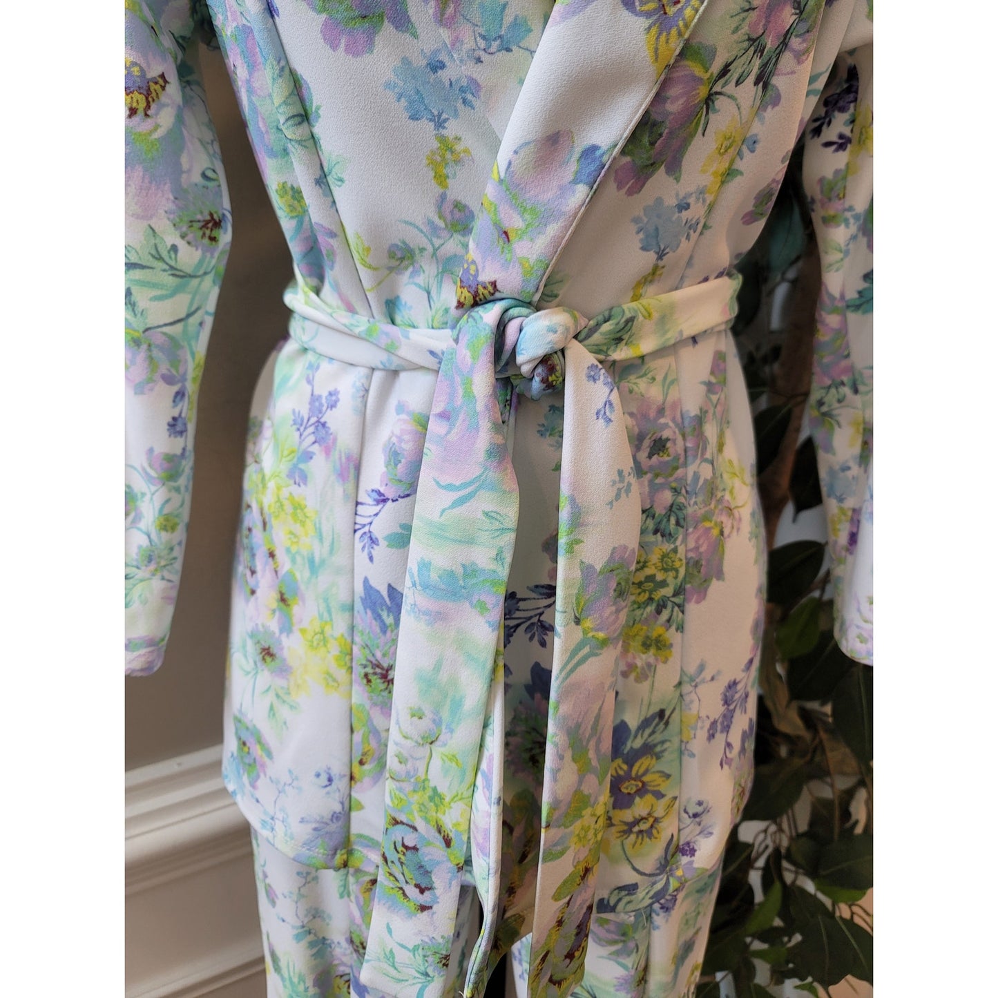 ASOS Design Maternity Pantsuit Size US 2 White Floral Blazer and Trousers Petite
