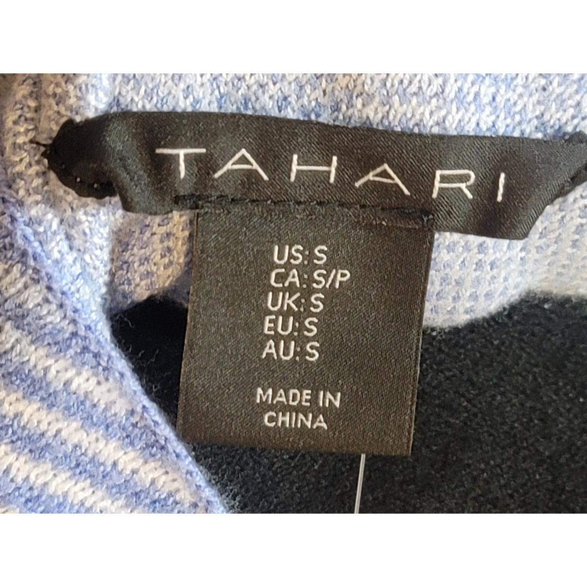 Tahari Pullover Sweater Women's Small White/Blue Gingham Long Sleeve Mock Neck