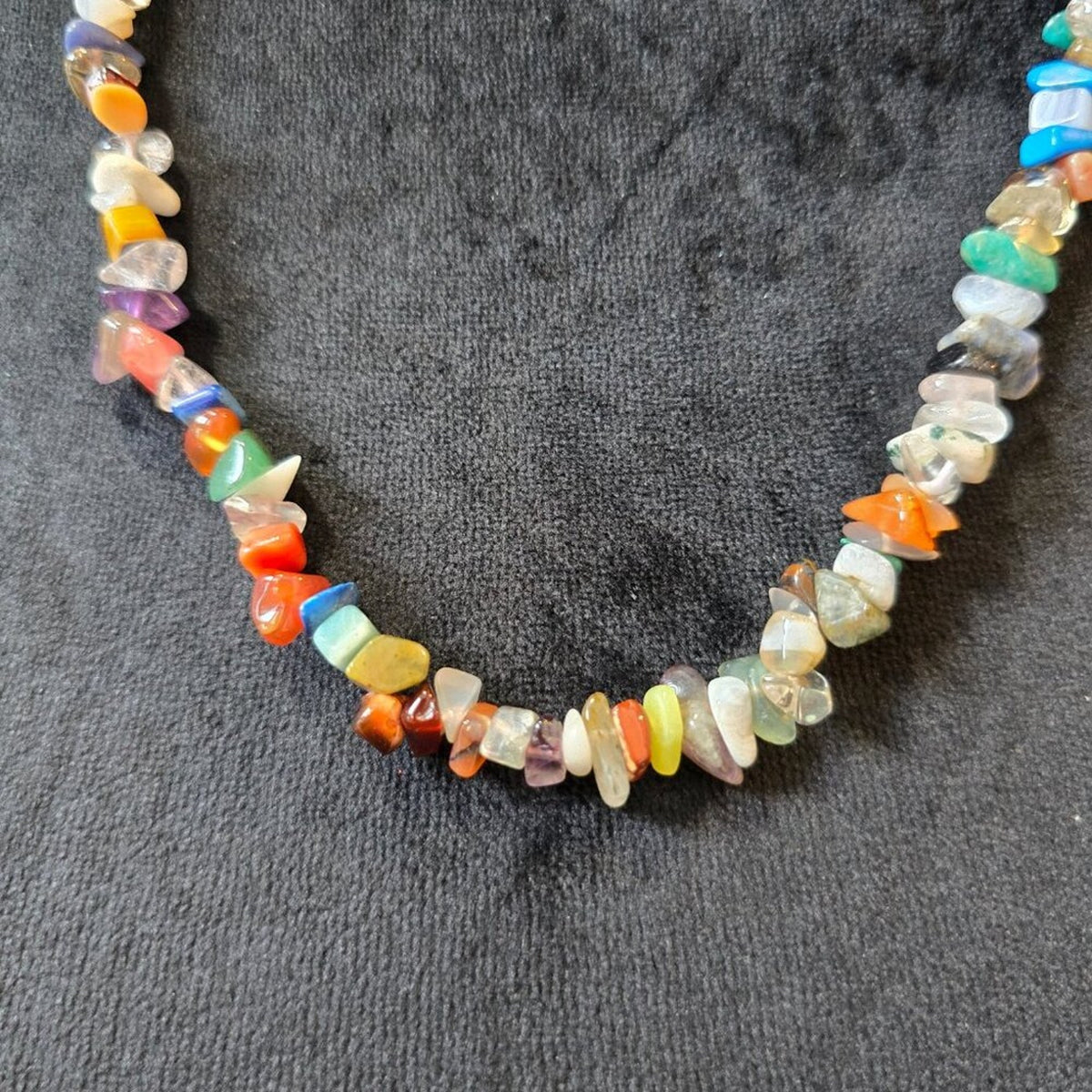 Womens Assorted Gemstone Chip Beaded Single Strand Collar Necklace Lobster Clasp