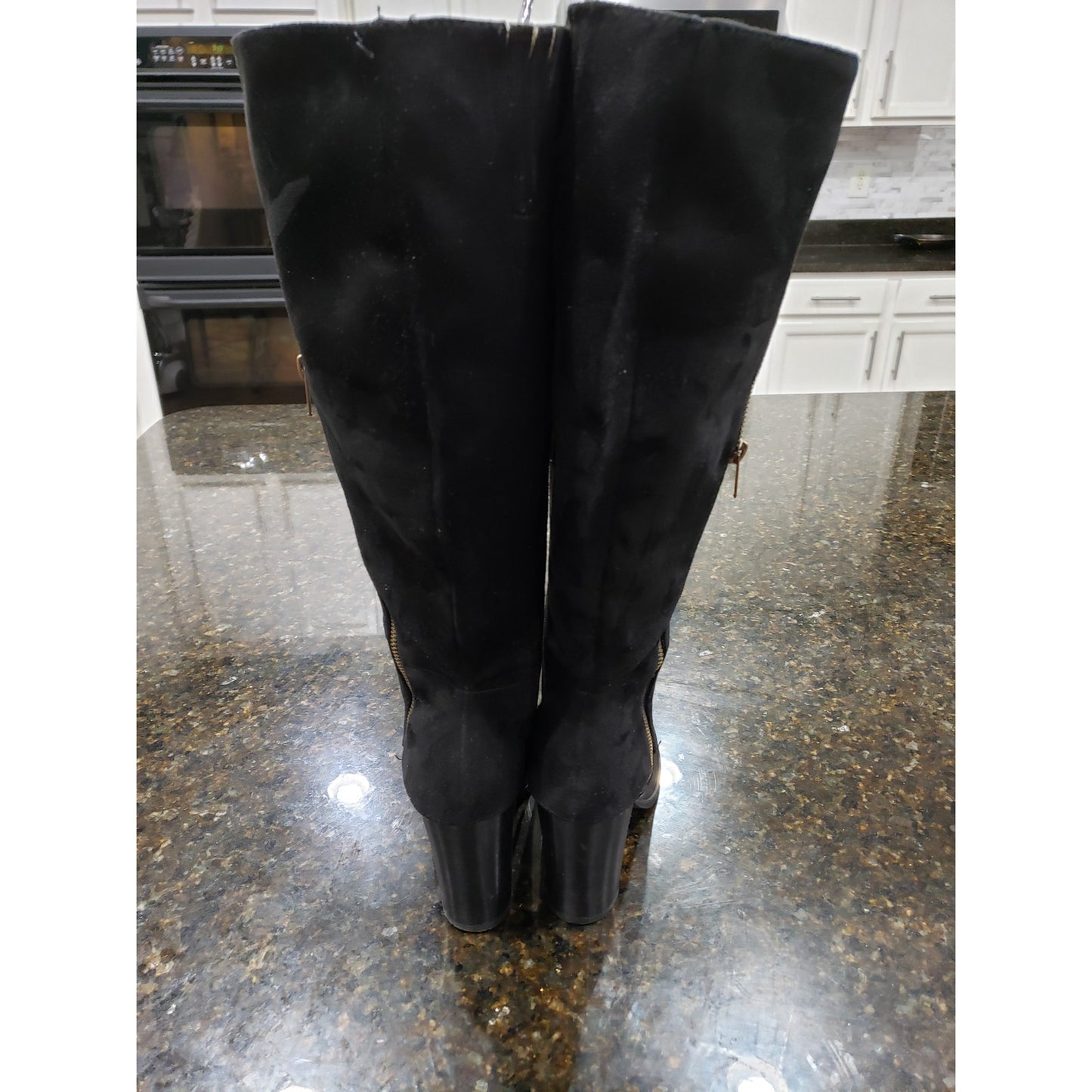 Leila Stone Tarah Boots Women Size 8 Black Leather Round Toe Block Heel Side Zip