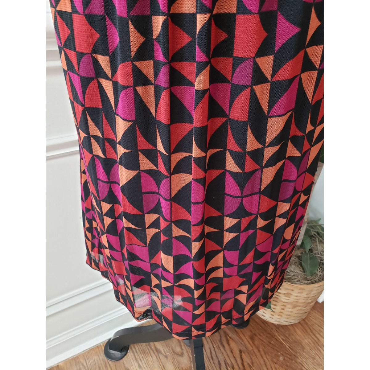 APT.9 Flared Dress Women Large Multi Geometric Print Pleated Skirt Surplice Neck