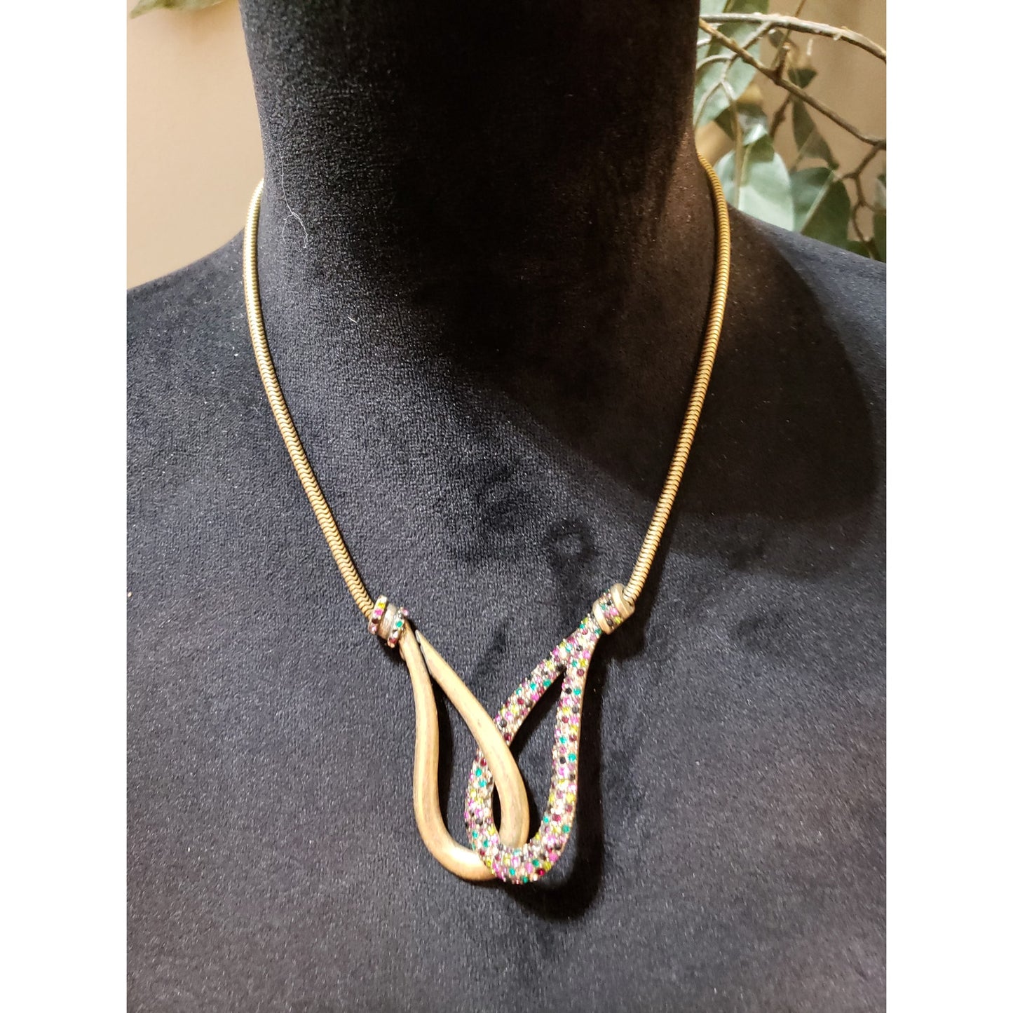 Womens Fashion Multi-Encrusted Glass Stones on Hoop Bold Snake Chain Necklace