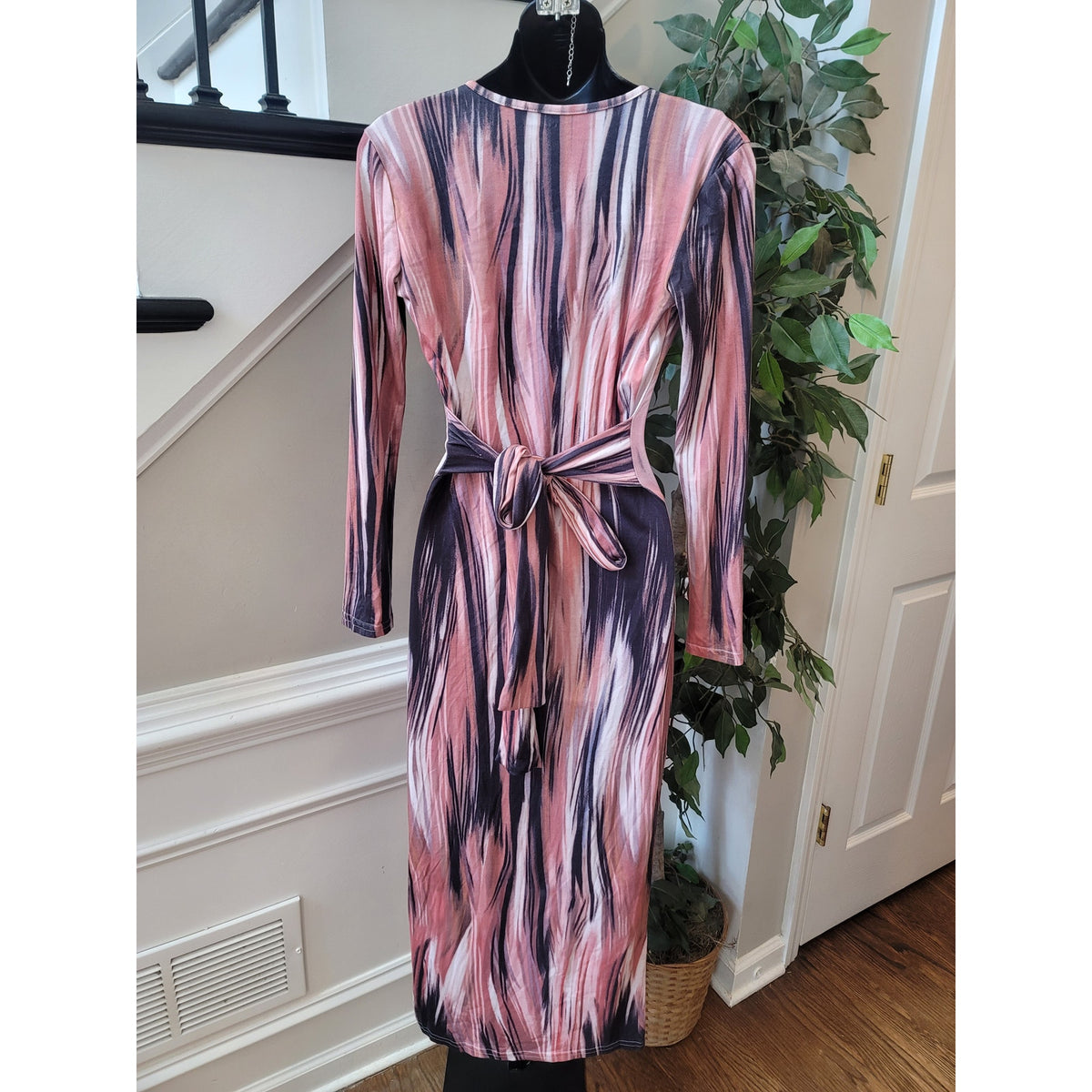 Printed Midi Dress Women's Size Small Navy Pink Polyester V Neck Long Sleeves