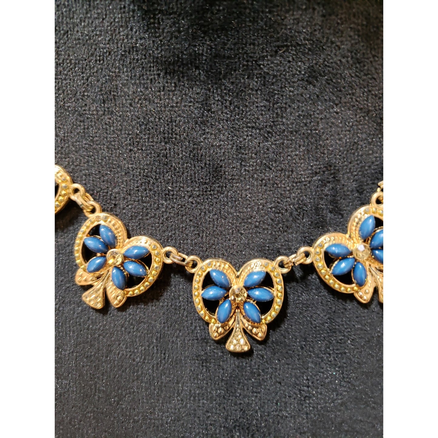 NY & Co. Women Gold-Tone Blue Beaded Rhinestone Floral Necklace w/ Lobster Clasp