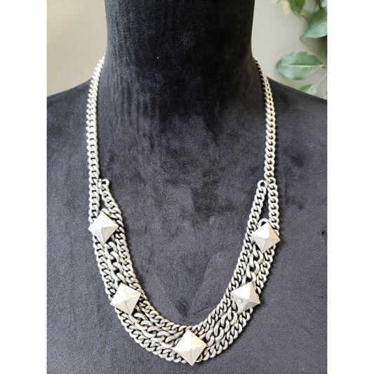 Women's Statement Necklace Silver Tone Pyramid Stud Chain Lobster Clasp Jewelry