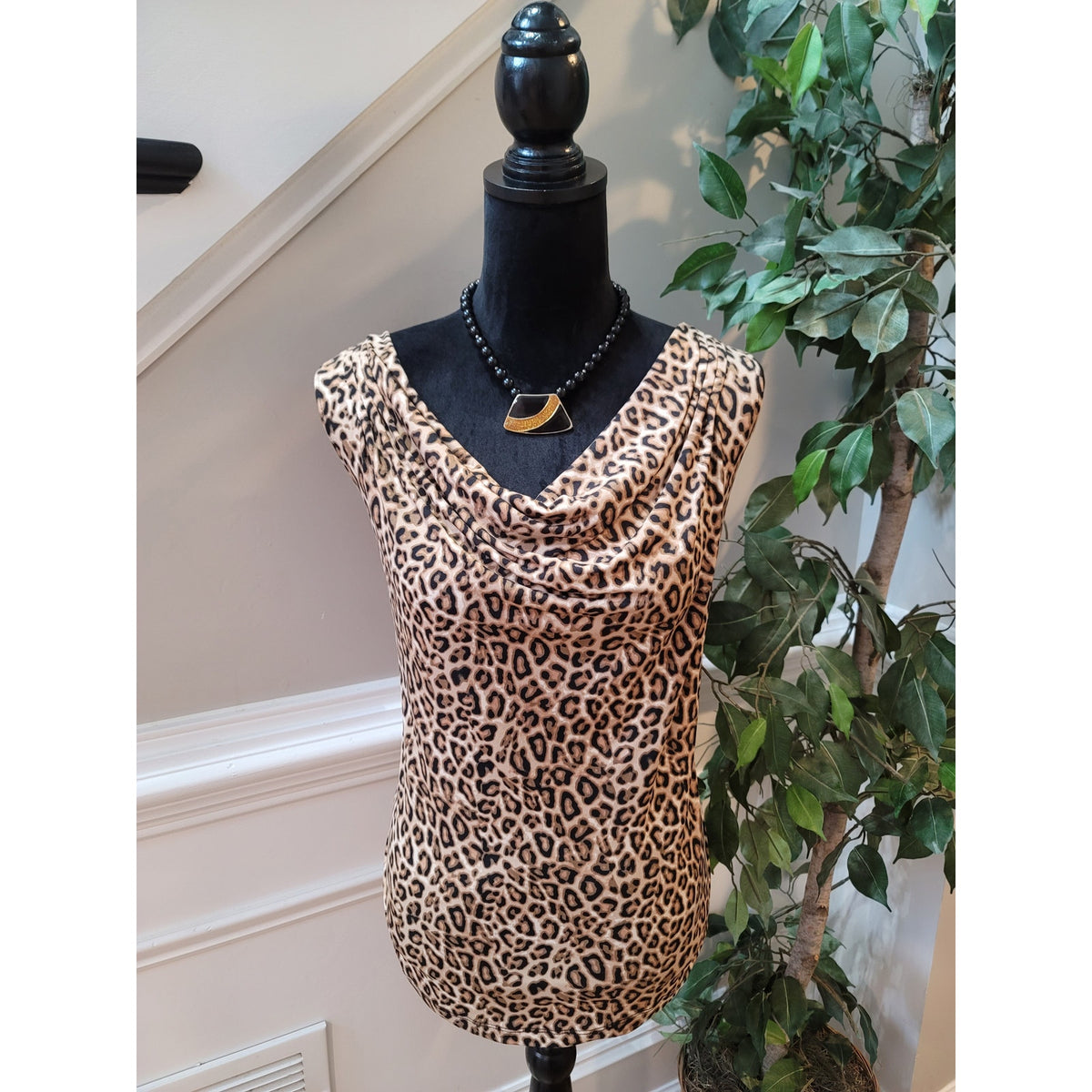 Calvin Klein Blouse Top Women's SZ 1X Brown Leopard Print Sleeveless Cowl Neck