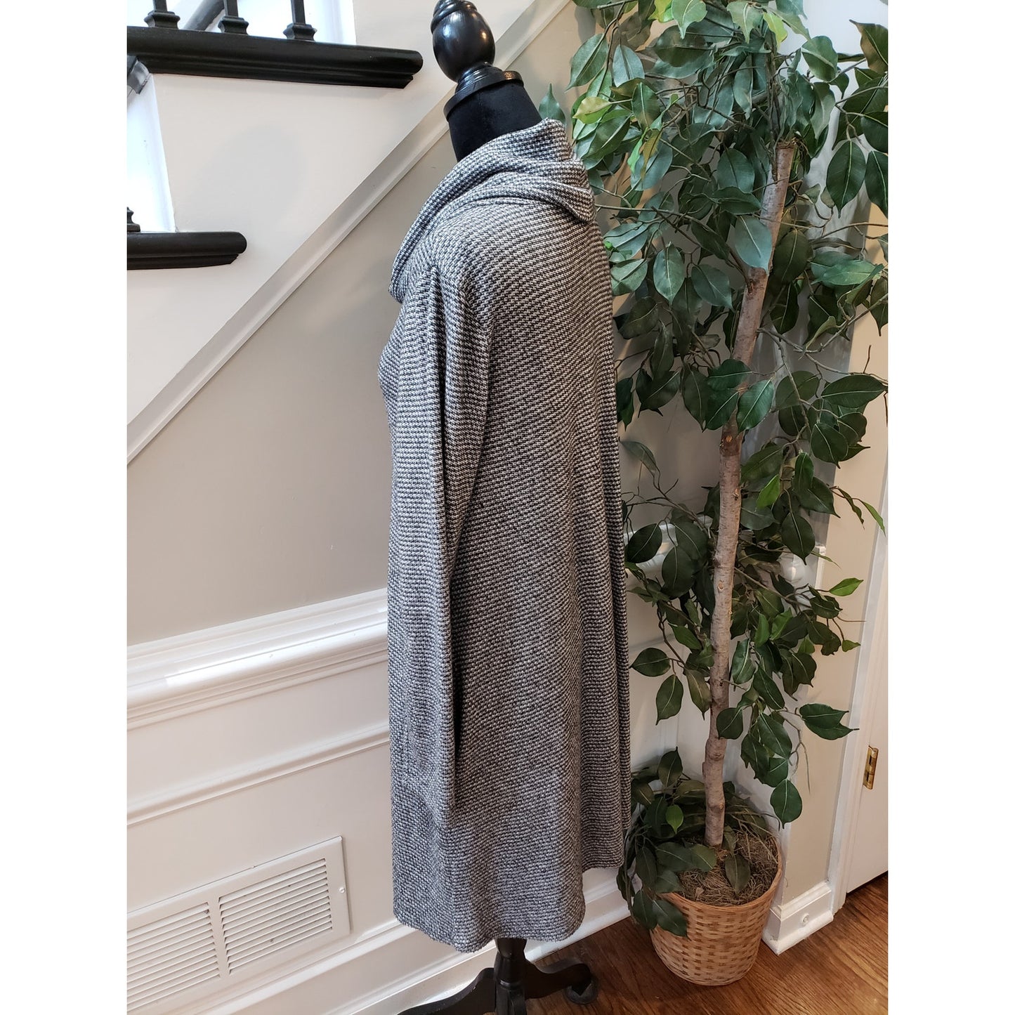 AGB Sweater Dress Women's Medium Black Gray Checked Knit Long Sleeve Cowl Neck