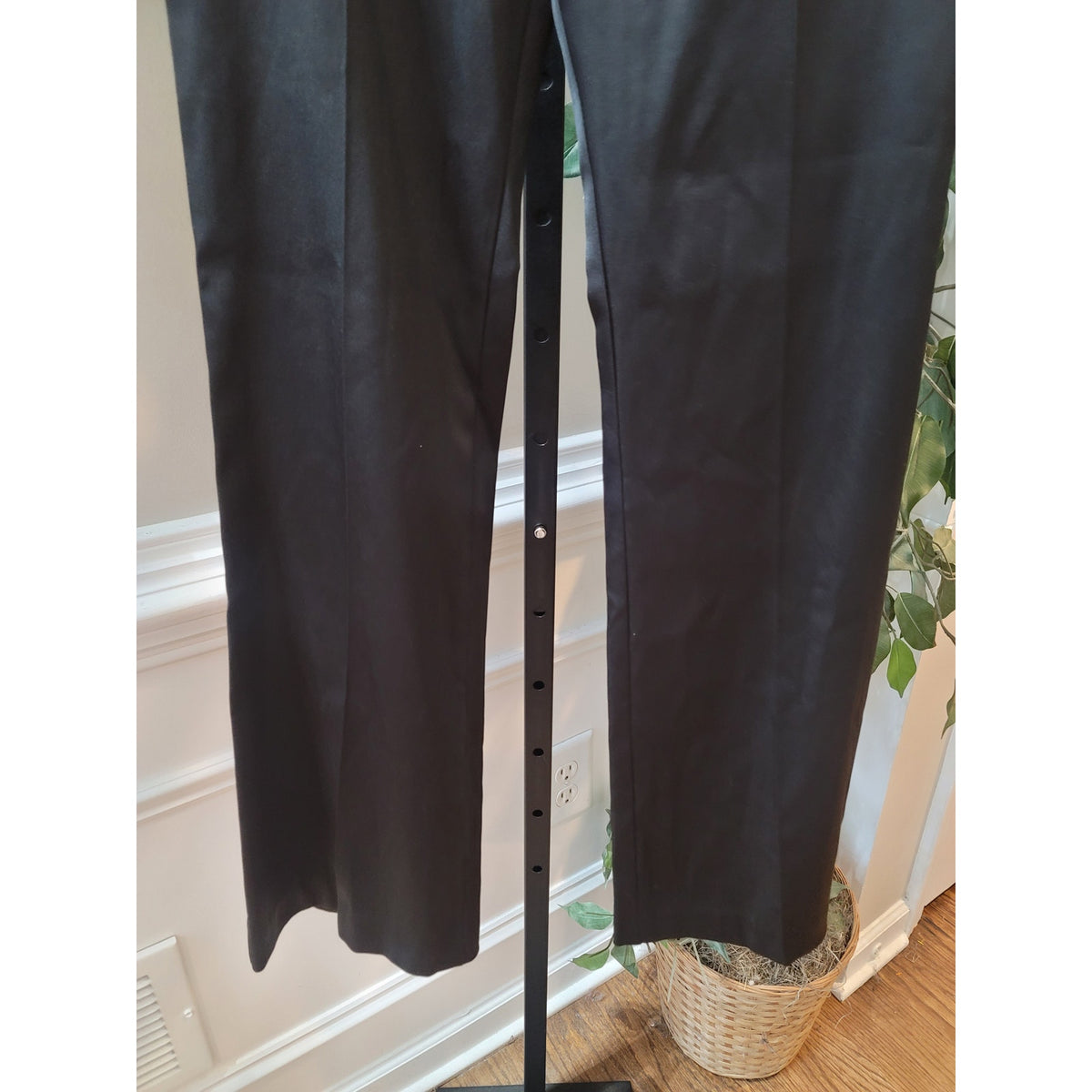 A. Byer Dress Pants Women's Size 5 Black Satin Flat Front Flare Leg Work Slacks