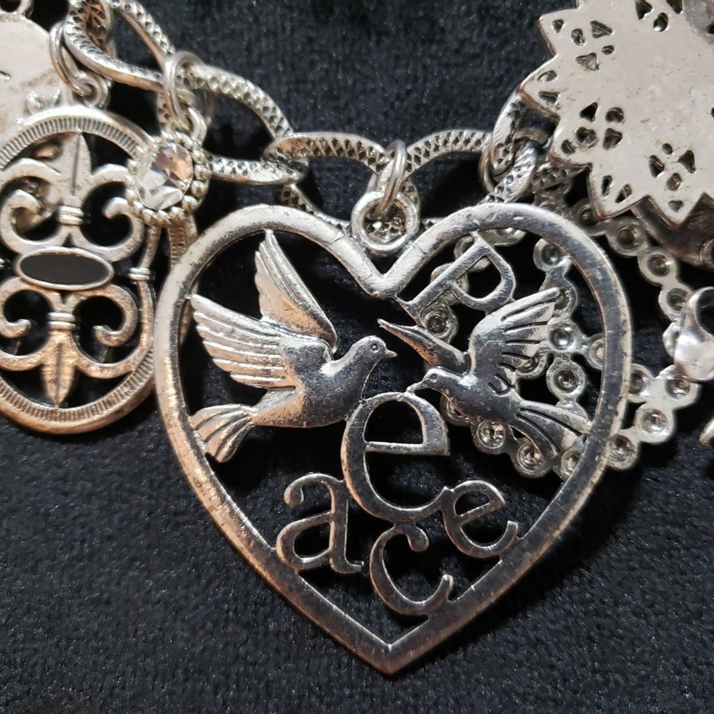 Harc Larat Womens Fashion Chunky Silvertone Filigree Charm Necklace with Lobster