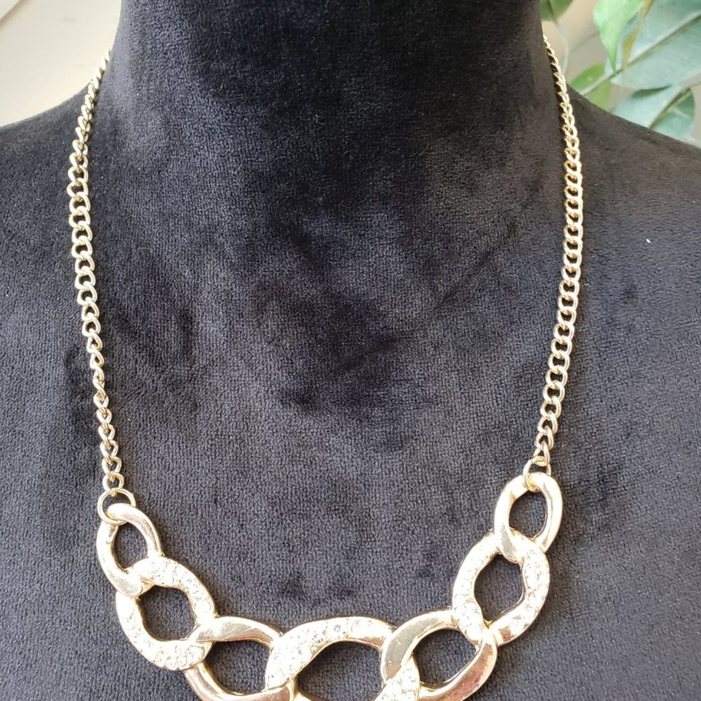Womens Rhinestone Oval Link Curb Chain Bib Collar Necklace with Lobster Clasp