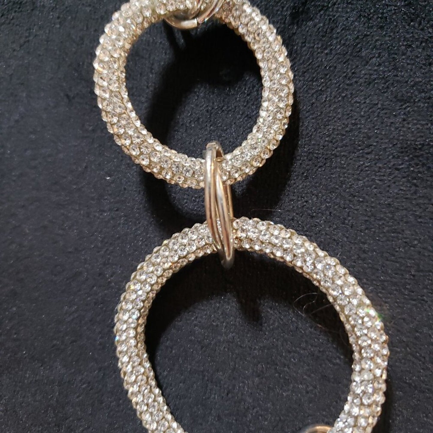 Womens Fashion White Rhinestone Donut Links Necklace Jewelry with Lobster Clasp.