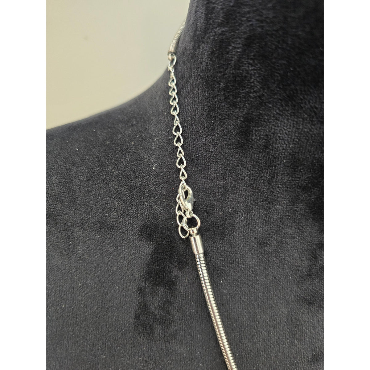 Silver Scroll Tone Textured Fan Bib Statement Necklace