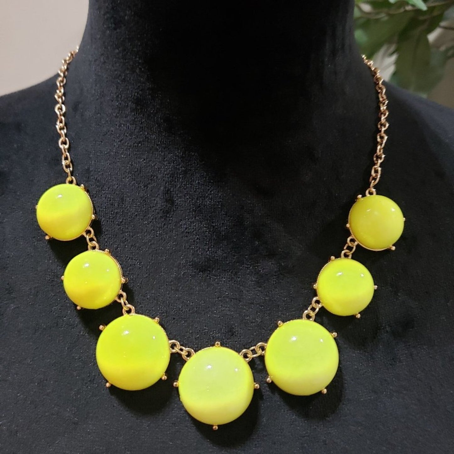 Womens Round Yellow Chunky Beaded & Gold Tone Chain Necklace