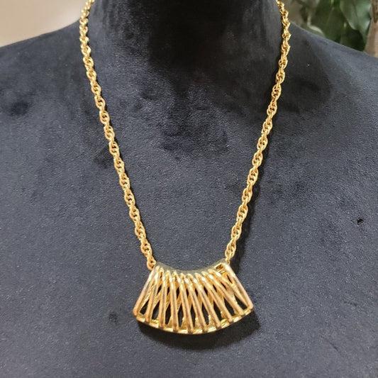 Women Fashion Gold Tone Chain Art Deco Filigree Pendant Necklace with Lobster