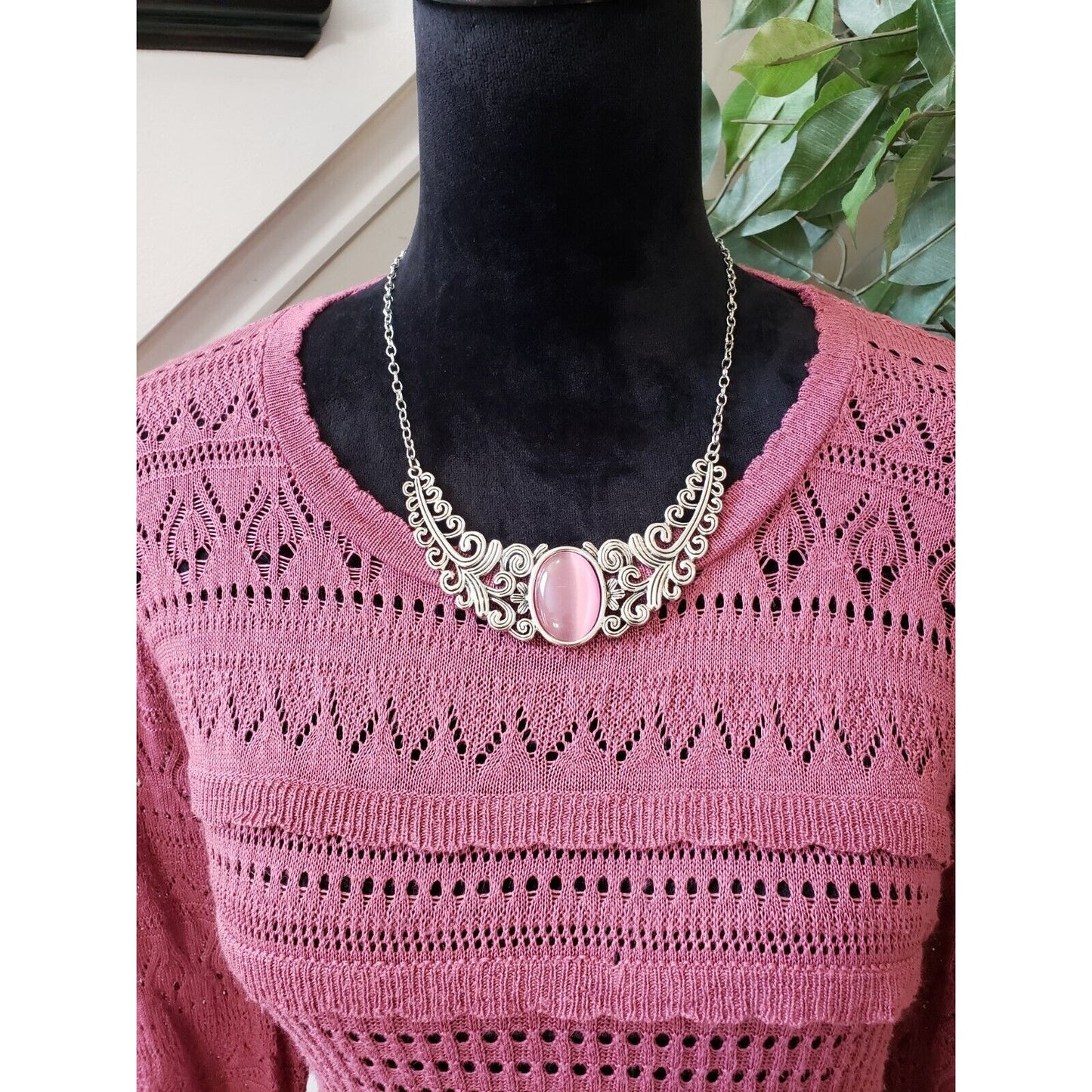 Absolutely Creative Worldwide Women's Pink Crew Neck Long Sleeve Sweater Size XL