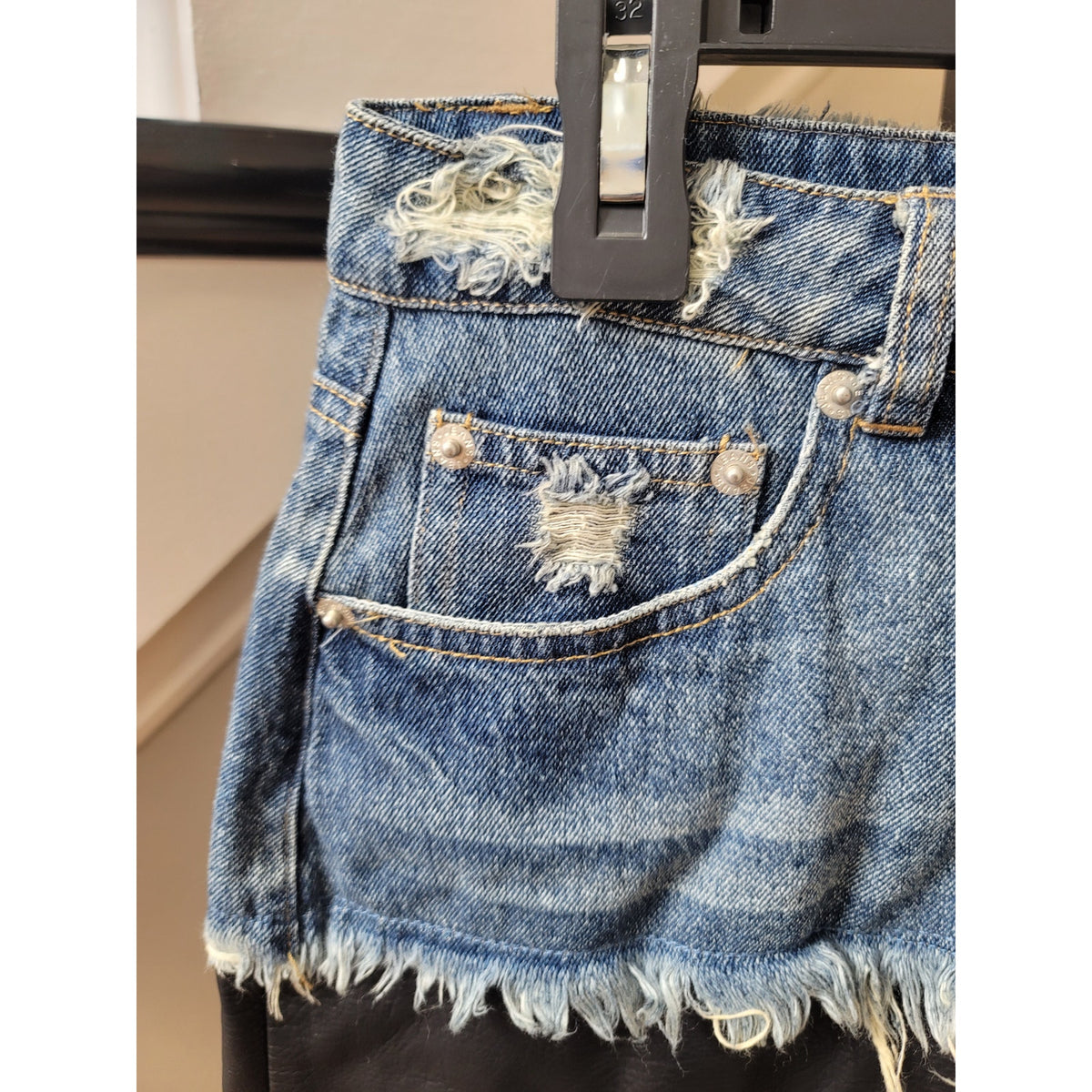 Signature Mini Skirt Womens Small Blue/Black Denim Faux Leather Fringe Zip Front