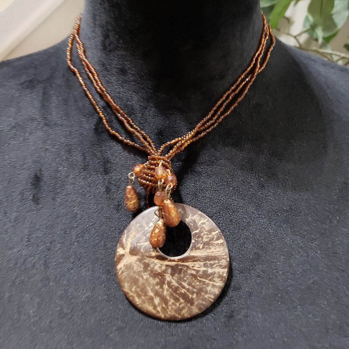 Women Fashion Triple Strand Seed Beaded Big Round Pendant Necklace with Lobster