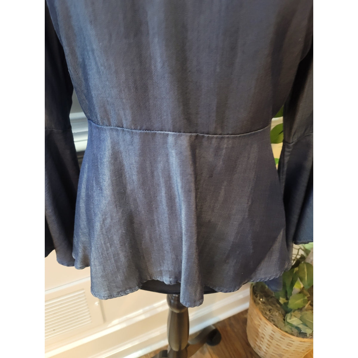 White House Black Market Peplum Top 10 Blue Denim Dramatic Bell Sleeve Pullover