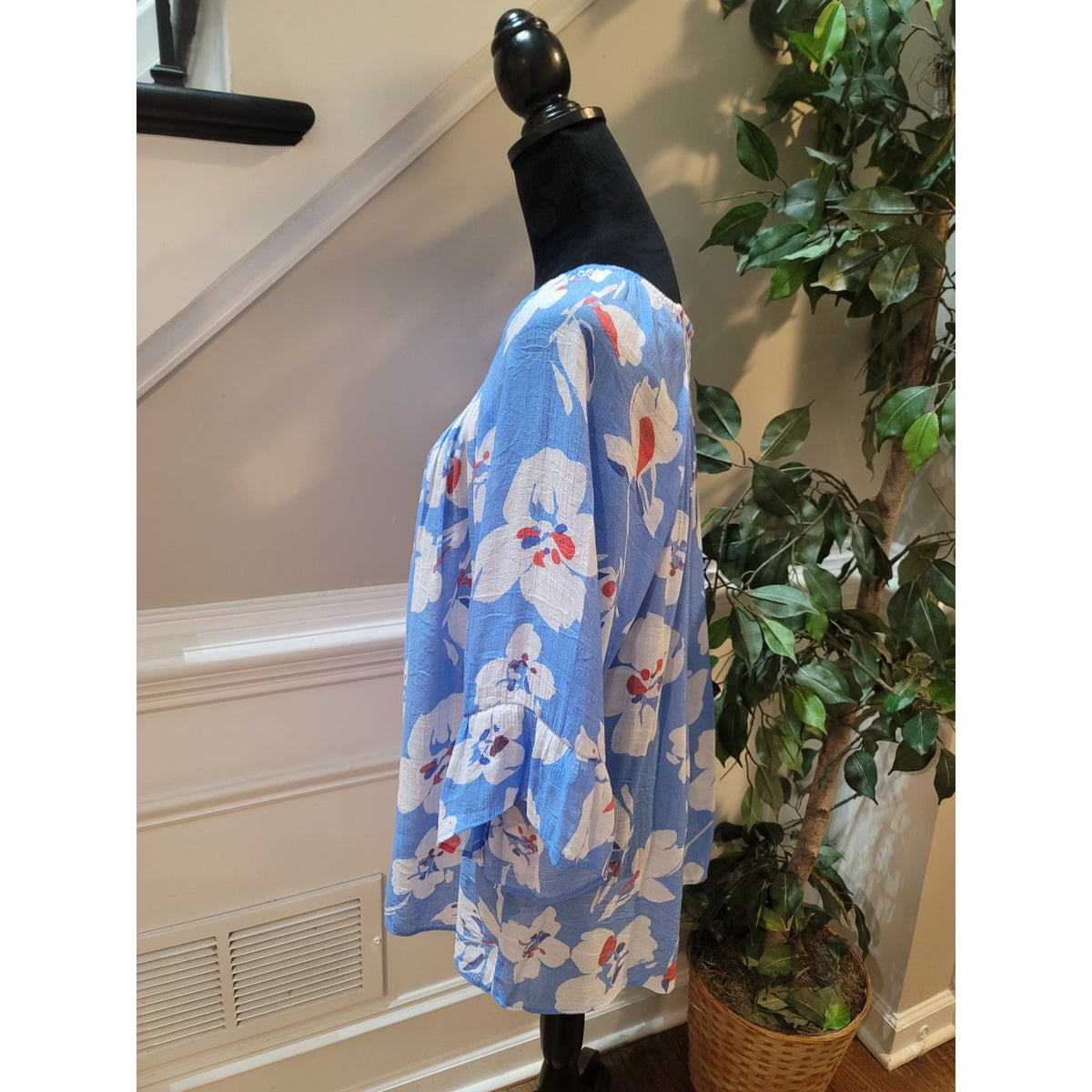 Zac & Rachel Blouse Women XL Blue White Floral Smocked Square Neck Flared Sleeve
