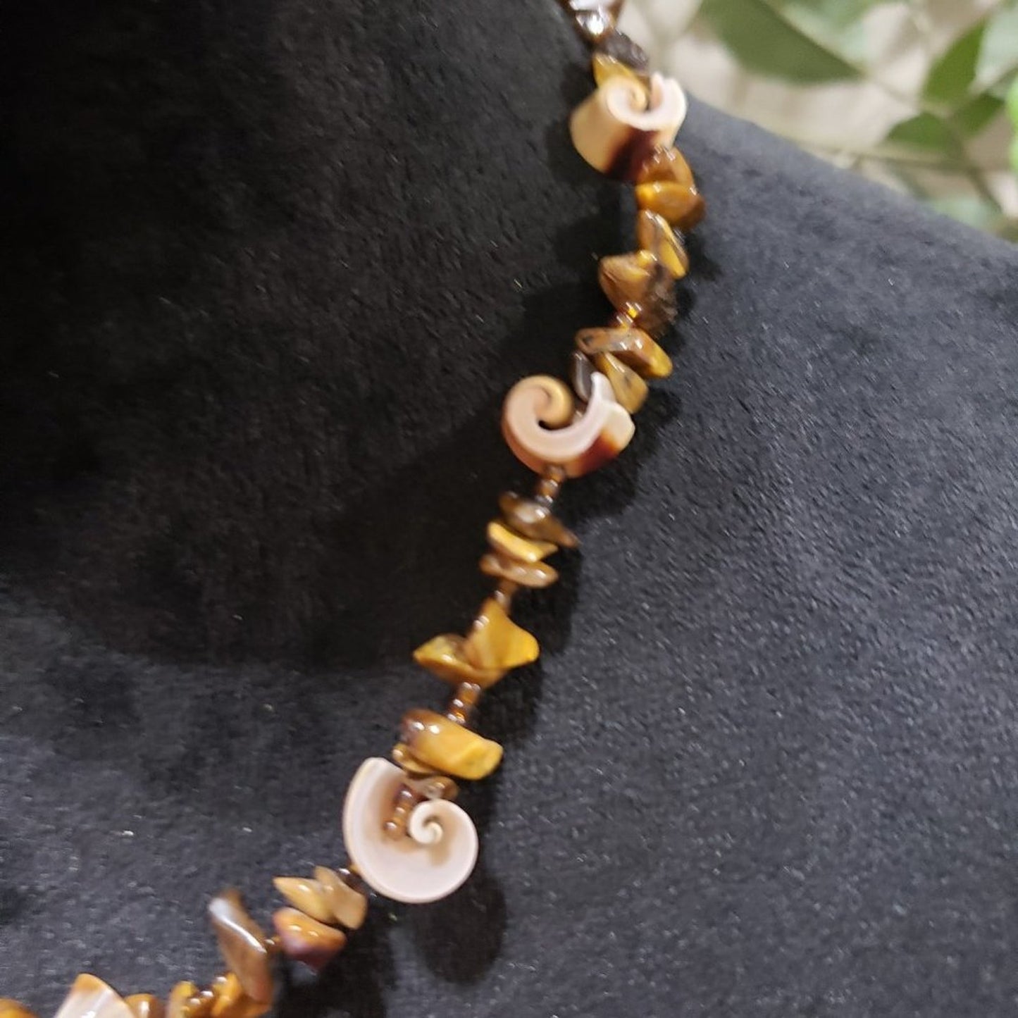 Womens Fashion Handmade Tiger-Eye Small Chips Gemstone Bead Strand Necklace