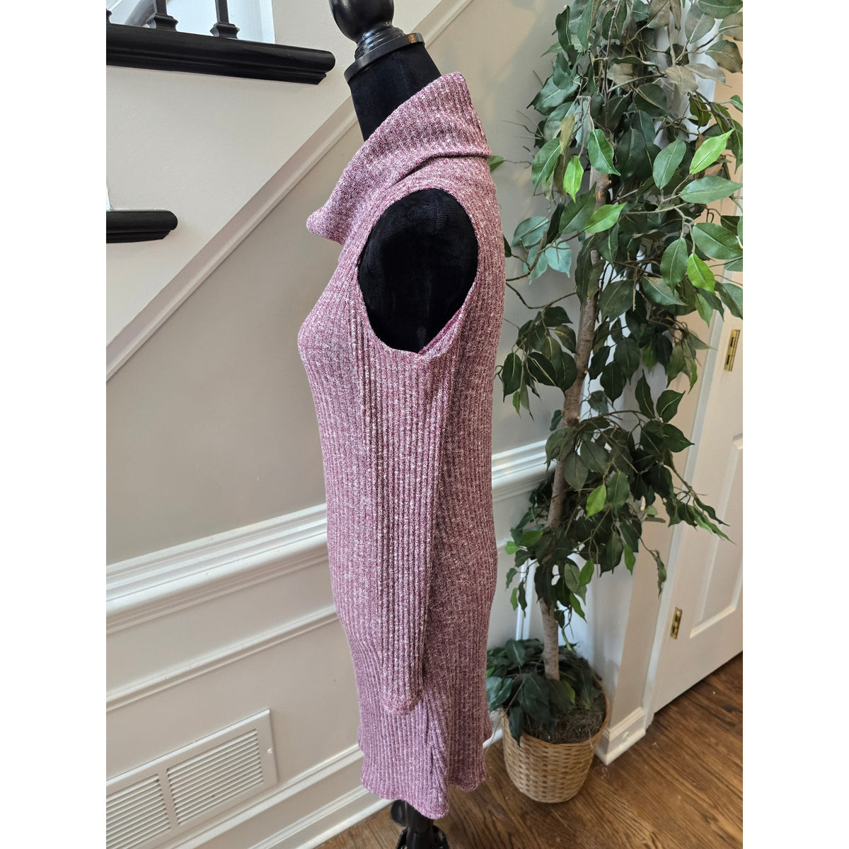 Love Kuza Sweater Dress M Mauve Ribbed Knit Cowl Neck Cold Shoulder Curved Hem