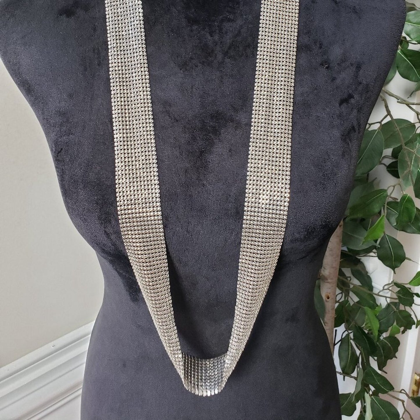 Womens Fashion Silver Tone Mesh Statement Necklace with Lobster Clasp